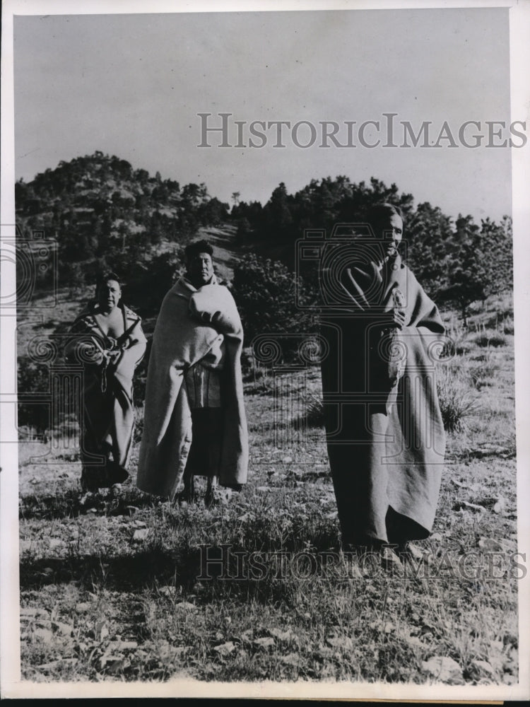 Load image into Gallery viewer, 1951 Press Photo Albert Tall Bull, Charles White Dirt, and Willis Medicine Bull
