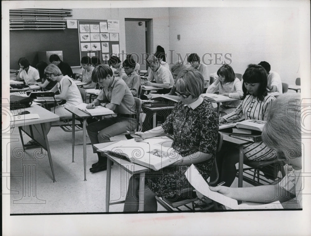 1968 Press Photo Summer class at Mentor HS in Cleveland Ohio