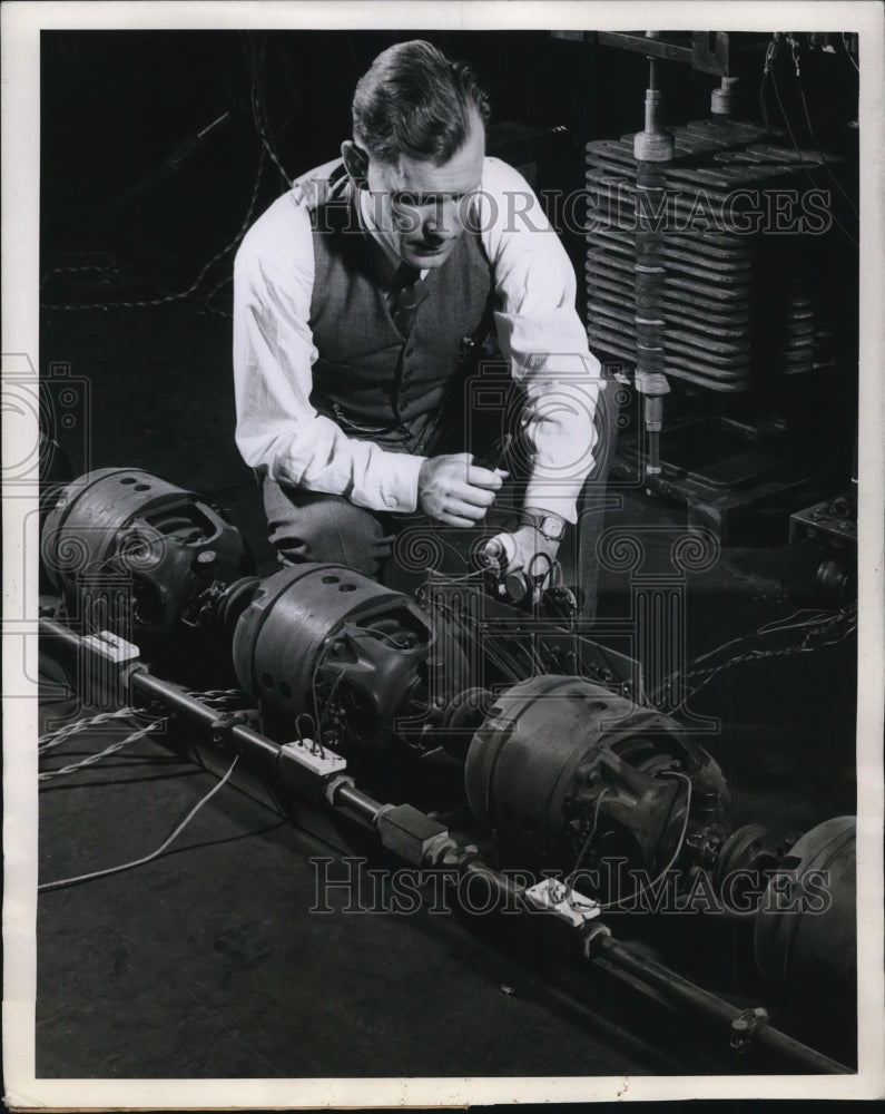 1943 Press Photo Electrical brains at work,Westinghouse Elec. & Manufacturing