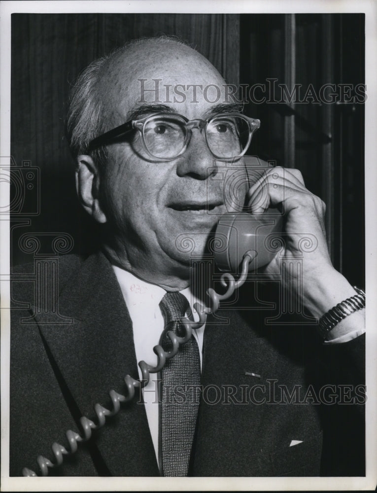Load image into Gallery viewer, 1959 Press Photo Lewis L. Strauss, Commerce Secretary - nex59378
