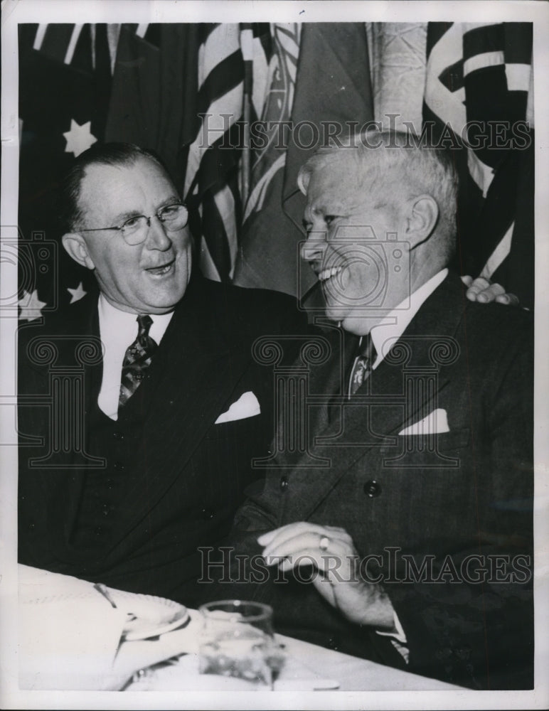 Load image into Gallery viewer, 1950 Press Photo Detroit Charles E Wilson &amp; Charles Wilson Pres of GM
