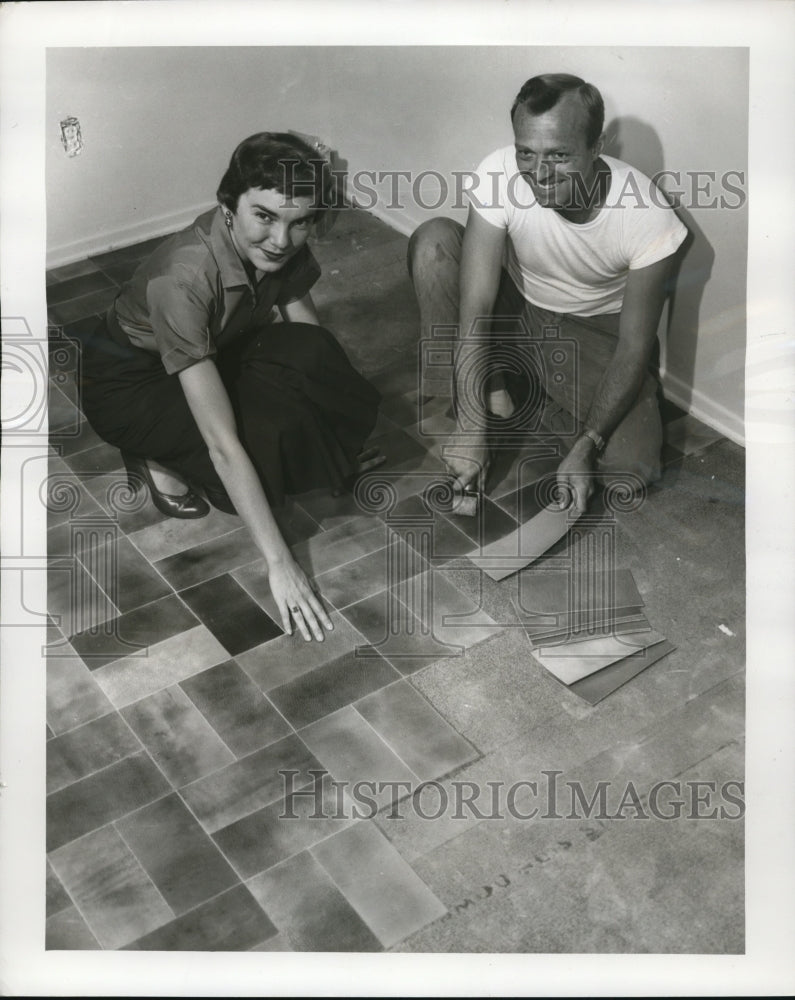 1955 Press Photo New Leather Flooring Shown by Ruth Chidestei and Rob Patterson