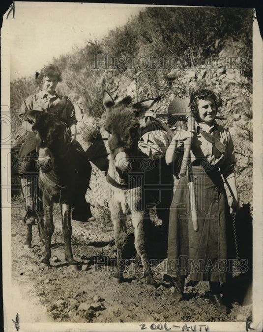 1919 Press Photo Young women of S Calif on gold prospecting trip