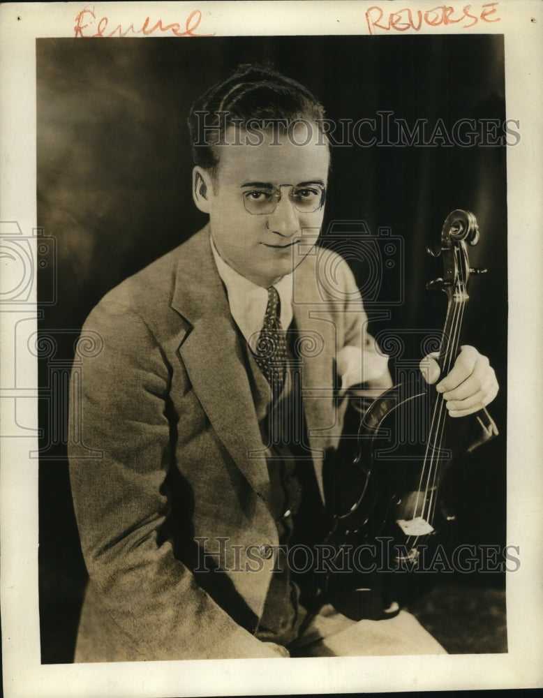 Load image into Gallery viewer, 1930 Press Photo Michel Gusikoff violinist on Brazilian American Coffee Matinee
