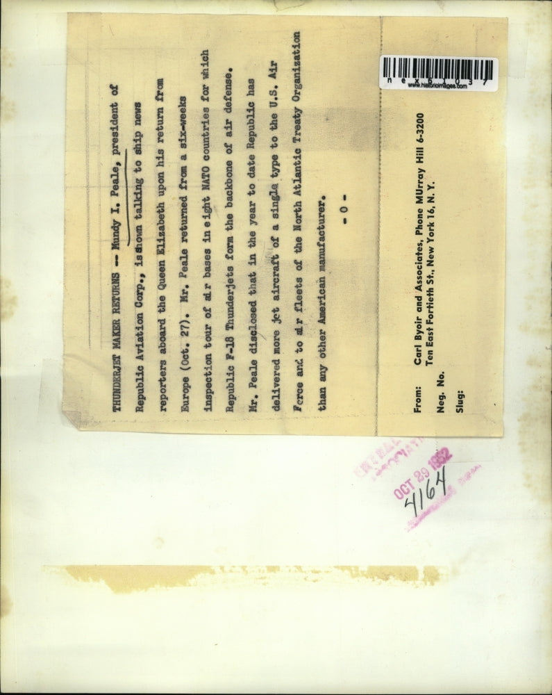 1952 Press Photo Mundy Peale pres of Republic Aviation Corp & reporters