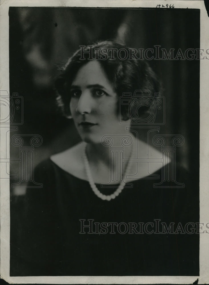 1923 Press Photo Miss {ertuisot in connection with Beran case
