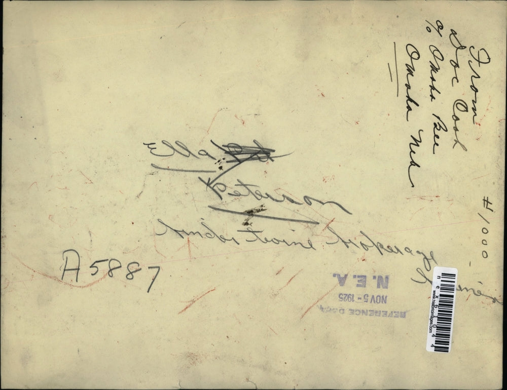 1925 Press Photo Ella Peterson works with fine twine