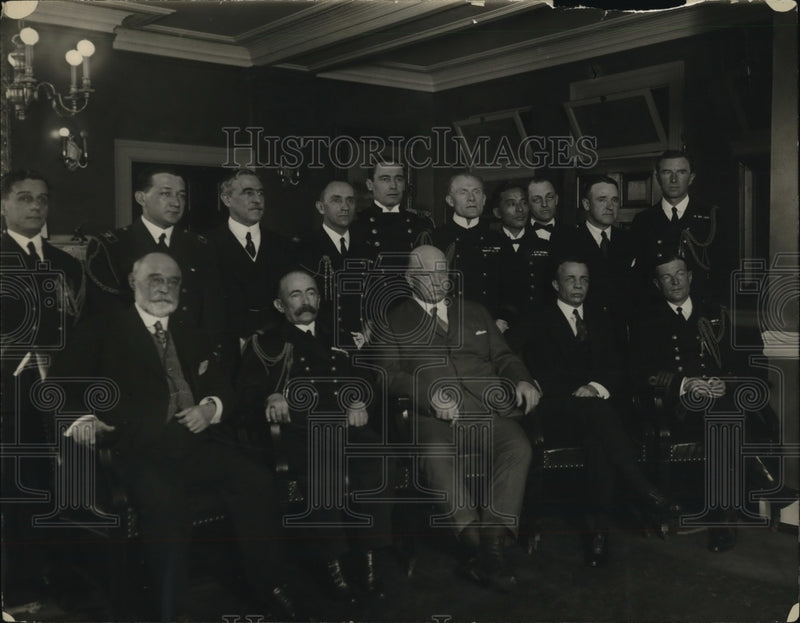 Load image into Gallery viewer, 1924 Press Photo Secy of Navy Denby &amp; staff Rigal, Asst Roosevelt, Tottenham
