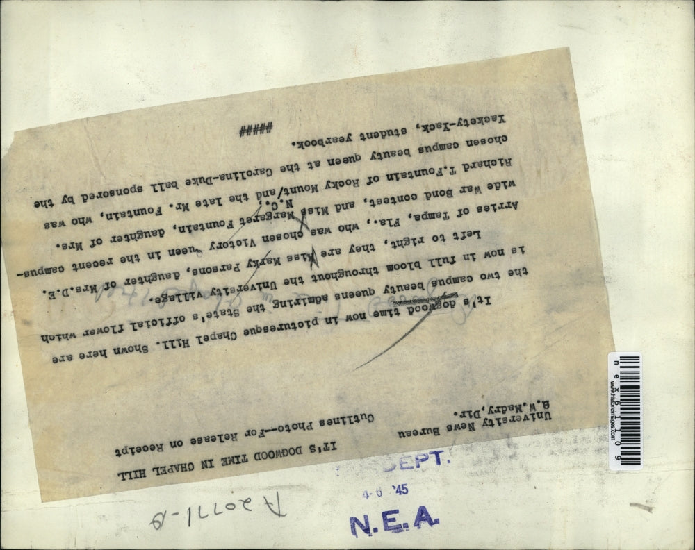 1945 Press Photo L-R Marky Parsons & Margaret Fountain, Campus Beauty Queens