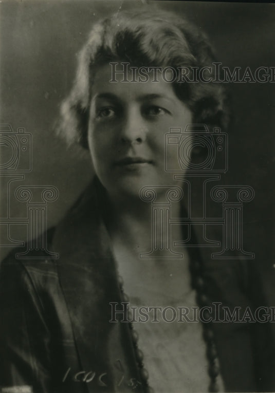 1921 Press Photo Miss A Fuller - nex61373