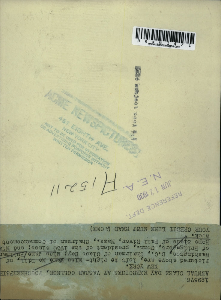 Load image into Gallery viewer, 1930 Press Photo Wano McDill, Jane Pullman, Hope Slade Vassar College
