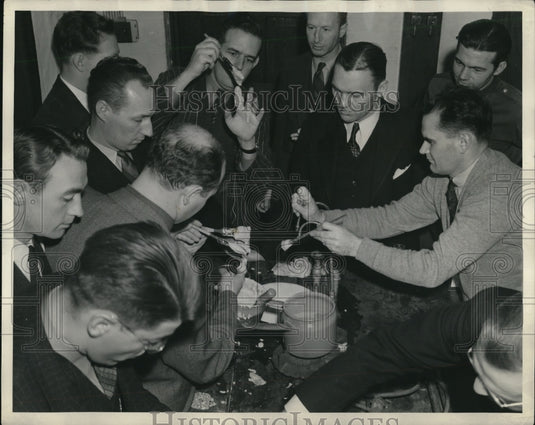 1939 Press Photo George Smith & Police Northwestern University Traffic Institute