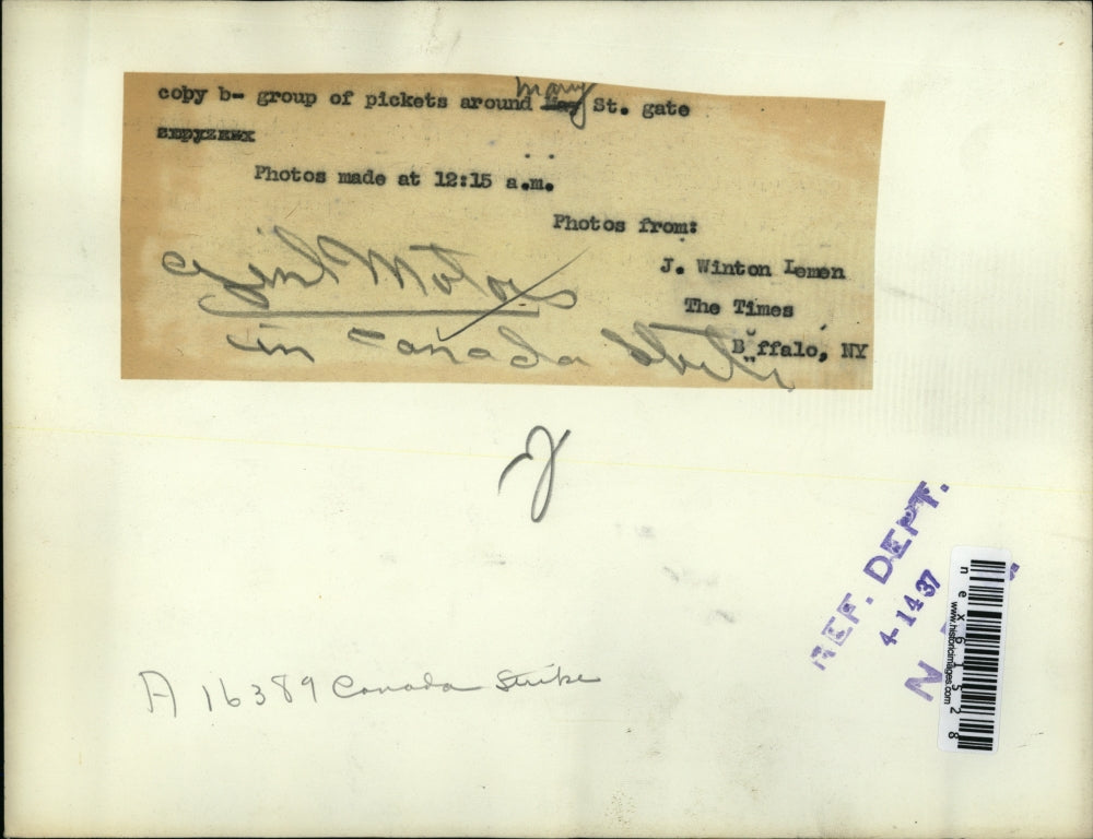 1937 Press Photo General Motors Pickets in Canada Strike