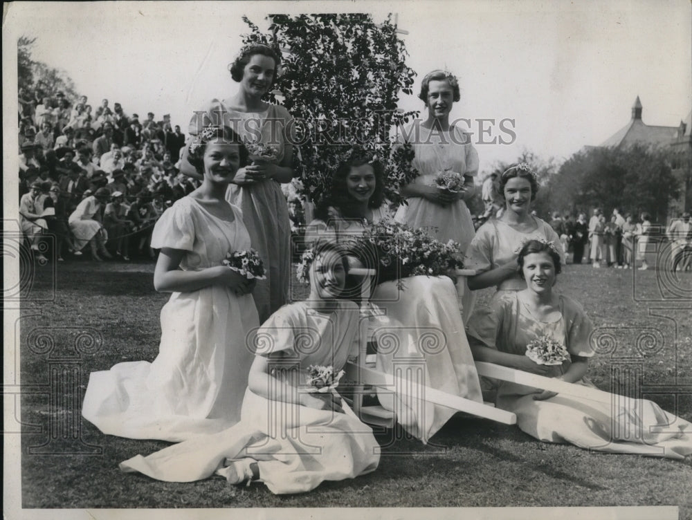 1934 Press Photo Northwestern U Oak Park Ill May Queen Helen Carvey