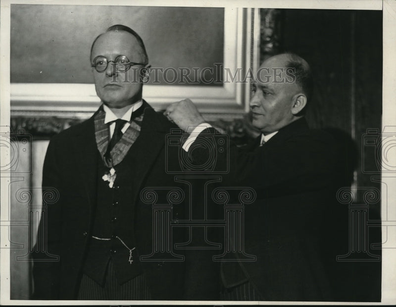 Load image into Gallery viewer, 1932 Press Photo Dr Pericles Polyvios of Greece &amp; Ernest Jacob of YMCA
