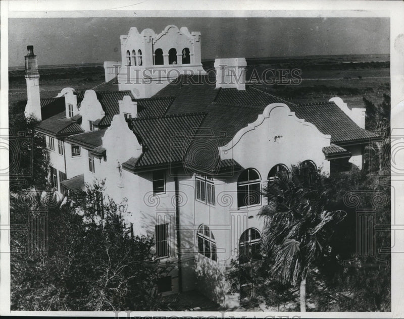 Load image into Gallery viewer, 1933 Press Photo Home of John Kenedy in Kenedy County Texass
