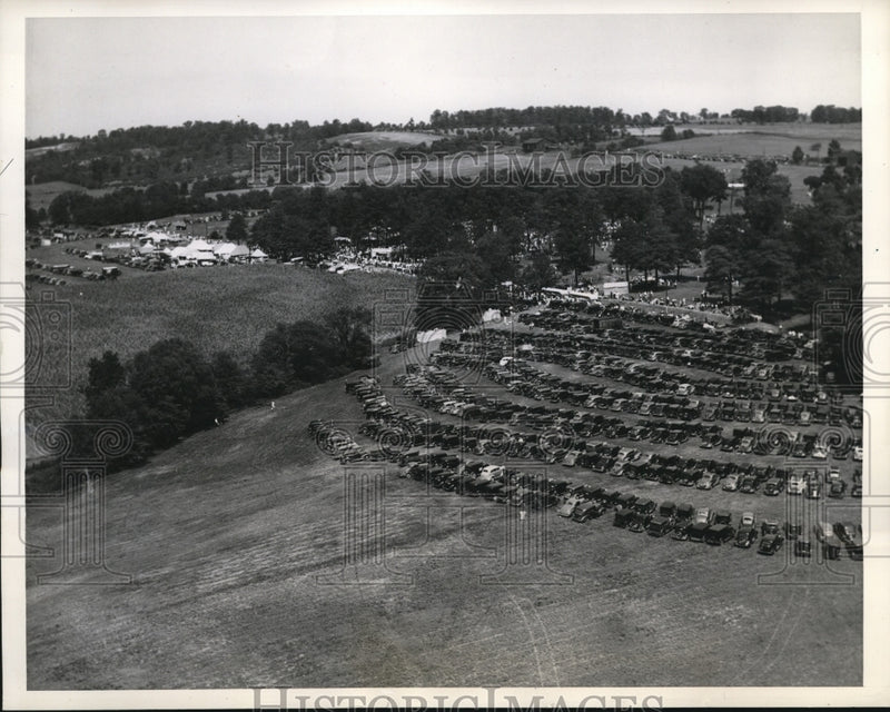 Load image into Gallery viewer, 1936 Press Photo Cars at Campaign Rally of Governor Alf M Landon West Middlesex
