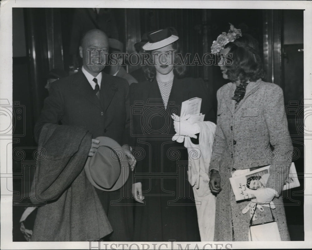 1939 Press Photo William Bullitt US Ambassador to France and Frances Kingsford