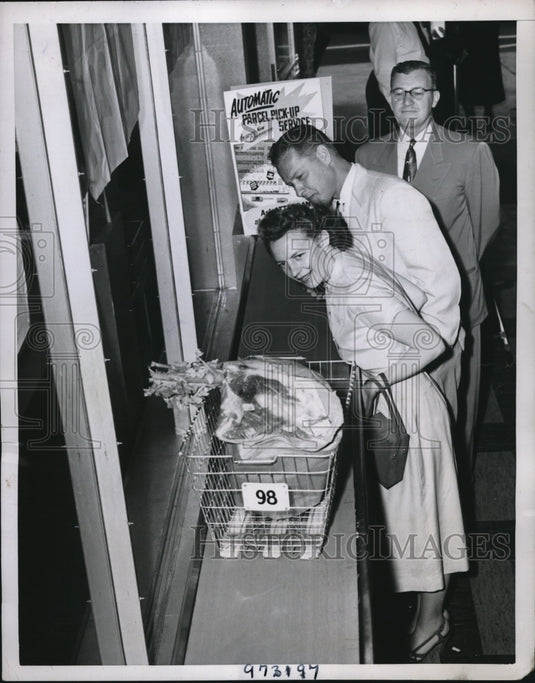 1951 Press Photo Morristown New Jersey, Mrs Charles Oberheim, 1st customer