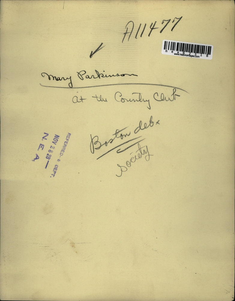 1928 Press Photo Mary Parkinson at country club Boston debutante