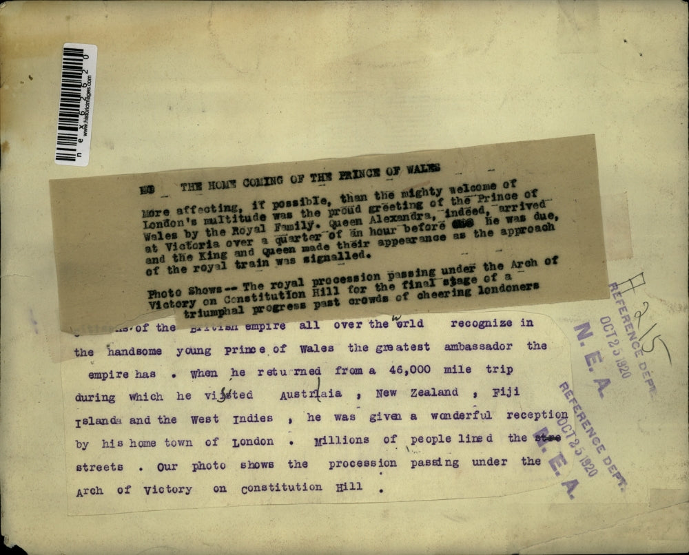 1920 Press Photo Prince of Wales Greeted by Royal Family Arch of Victory London