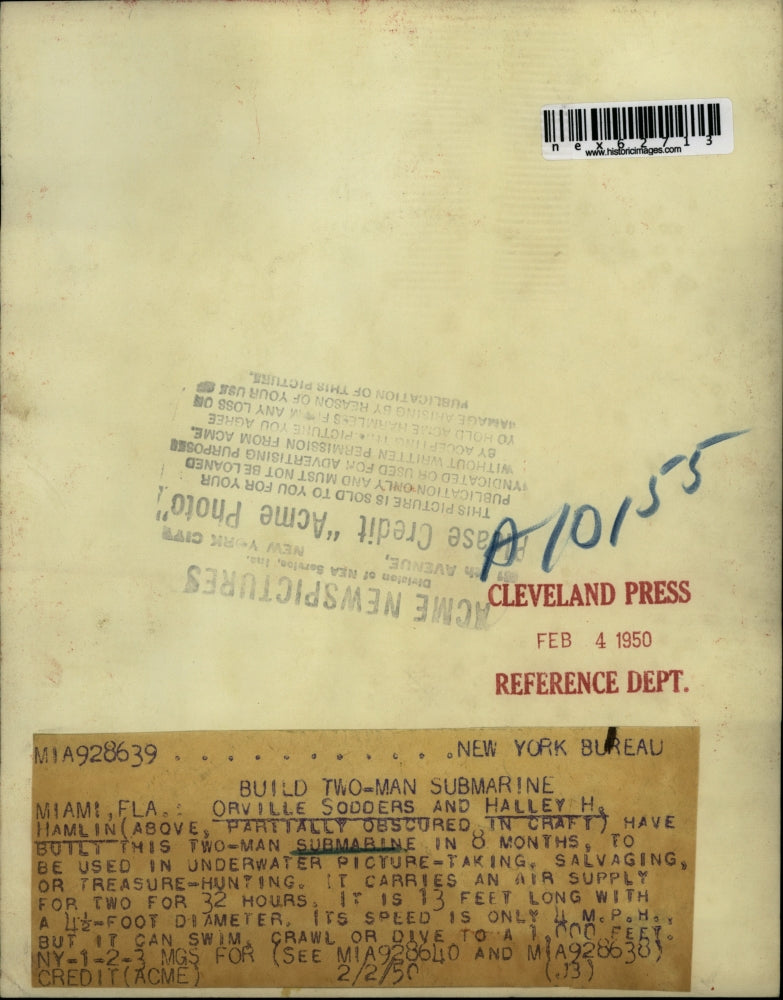 1950 Press Photo Orville Sodders and Halley Hamlin in 2-Man Submarine, Florida