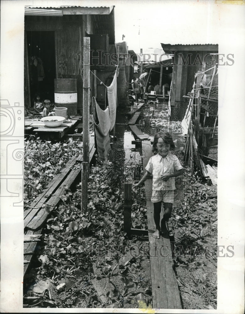 1971 Press Photo Child of Klong Toey, Bangkok Thailand