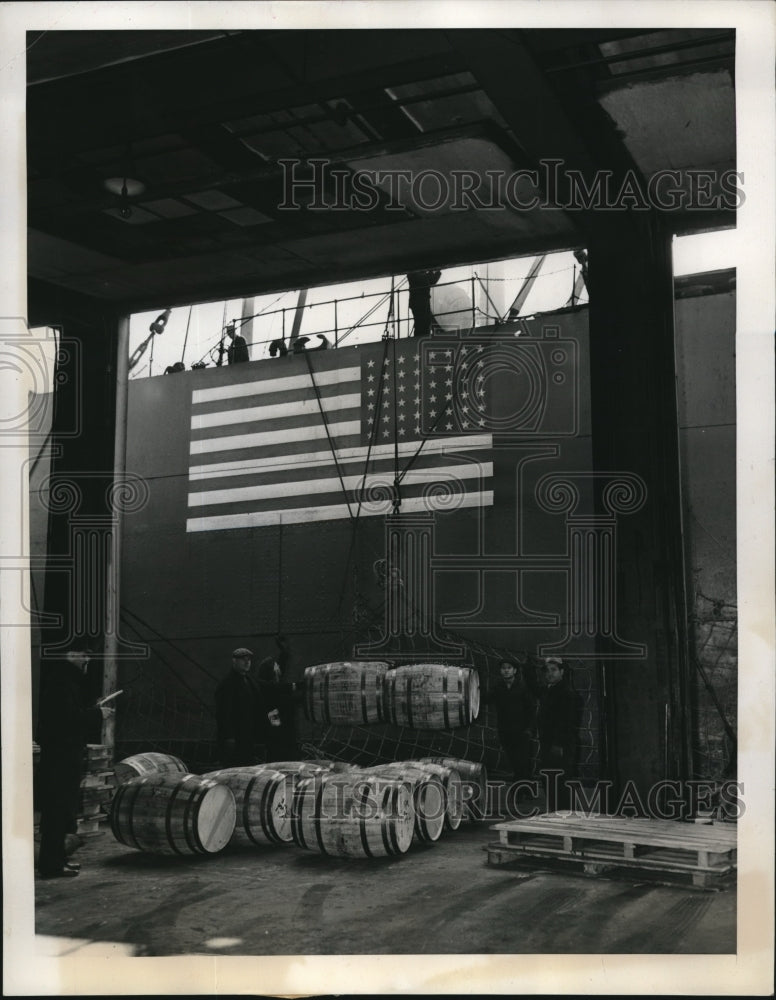 Load image into Gallery viewer, 1939 Press Photo American Scantio Line's Freighter "Mormaotide" sail to Norway
