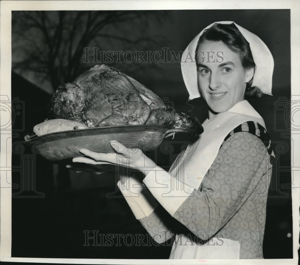 1939 Press Photo Katherine Davis at Thanksgiving Feast in Plymouth
