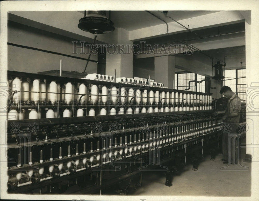 1920 Press Photo Cotton twisting machines atBureau of Standards testing