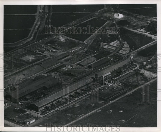 1956 Press Photo Longhorn Tin smelter at Texas City Texas