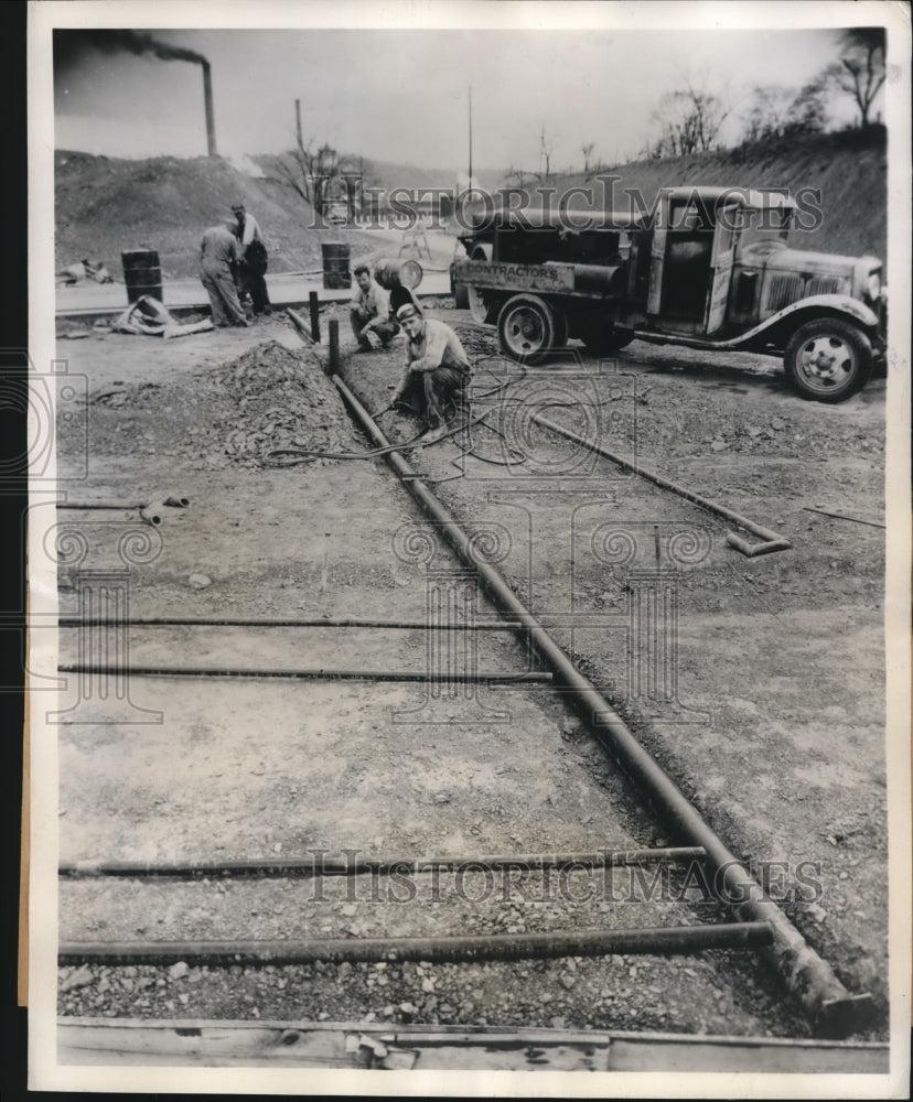 1946 Press Photo Snow-Melting Driveway Construction, American Cyanamid Company
