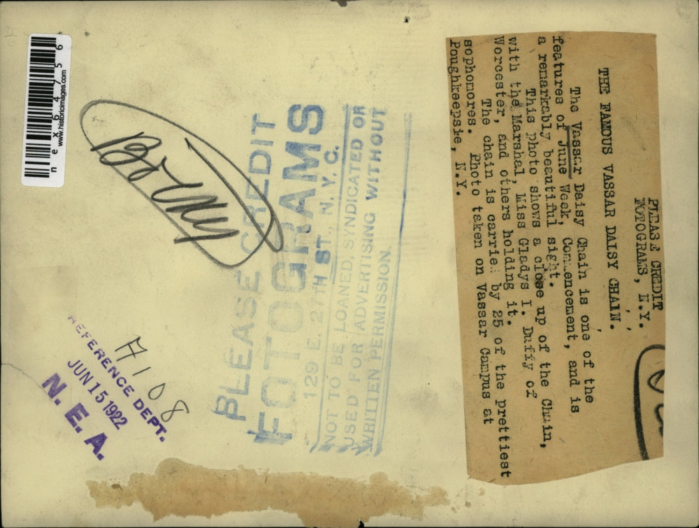 1922 Press Photo The Vassar Daisy Chain features of June Week