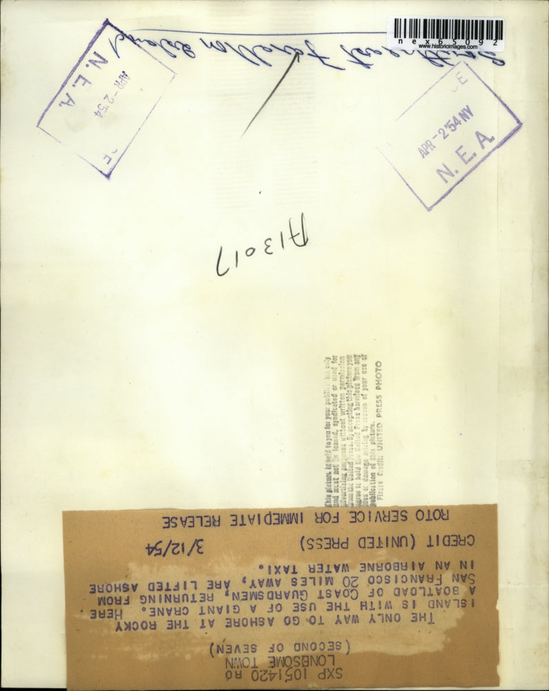 1954 Press Photo Boatload of Coast Guardmen returning from San Francisco