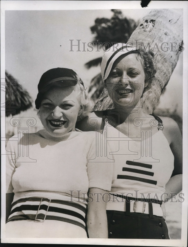 1934 Press Photo L-R Marjorie Carrell & Catherine Wickham,Tahiti Beach,Miami Fla