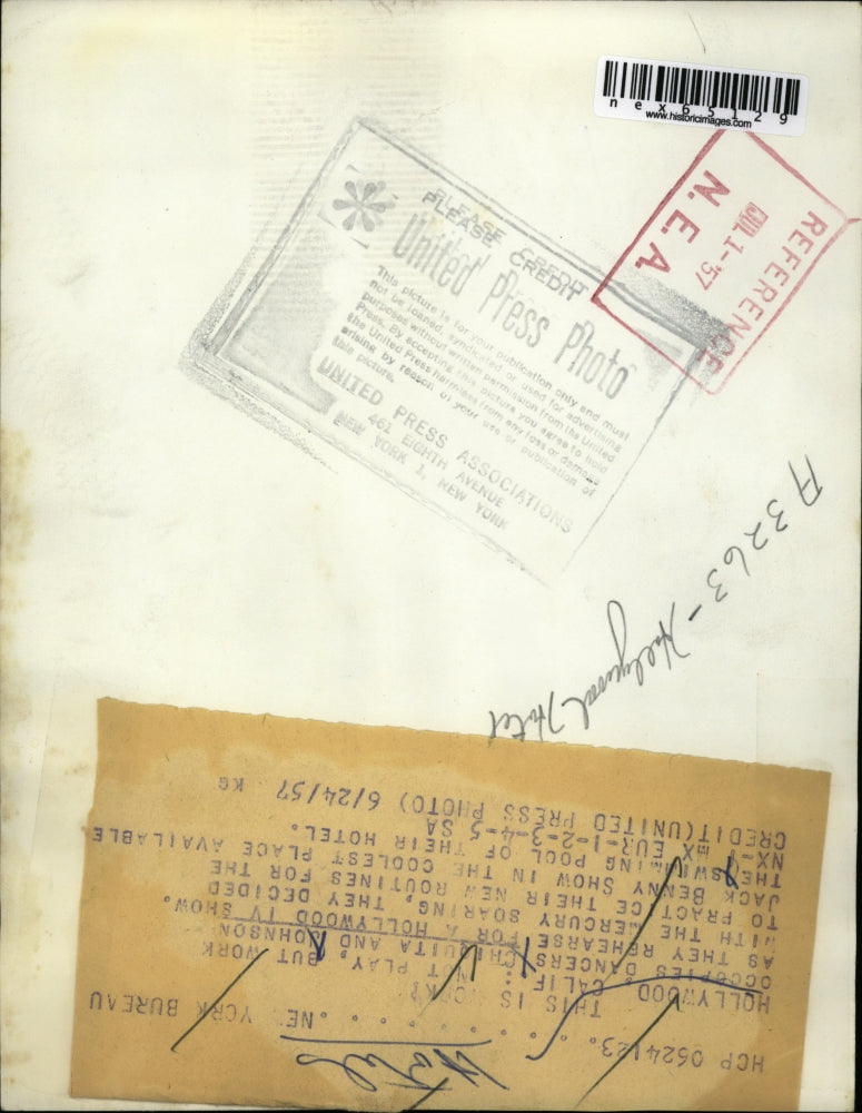 1957 Press Photo Dancers Chiquita & Johnson rehearsed at the swimming pool hotel