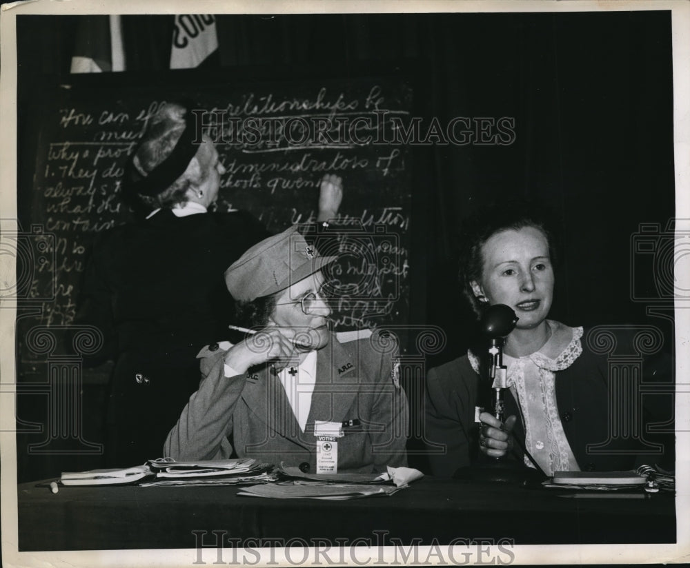 1947 Press Photo Cleveland Ohio Ellen Aird, Mrs Charles Pierce Red Cross Conv