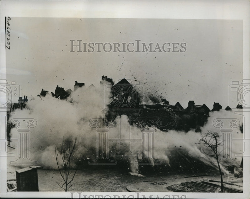 Load image into Gallery viewer, 1941 Press Photo British House Explosion During Shelter Test
