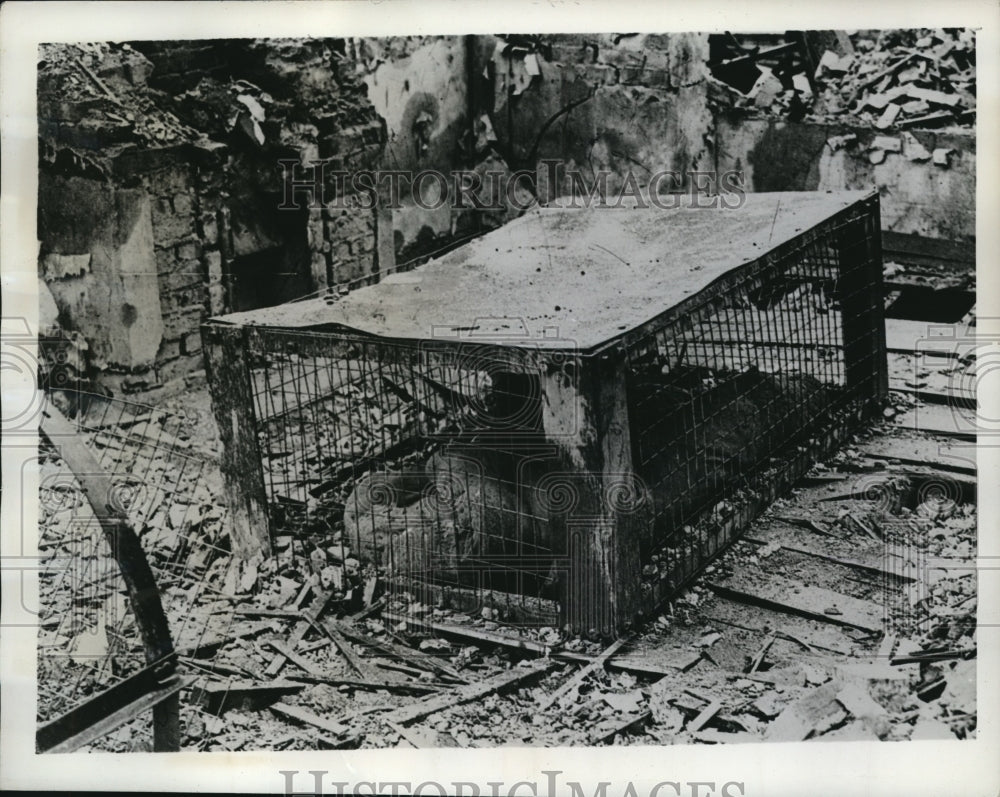 1941 Press Photo British Table-Type Indoor Raid Shelter After House Collapse