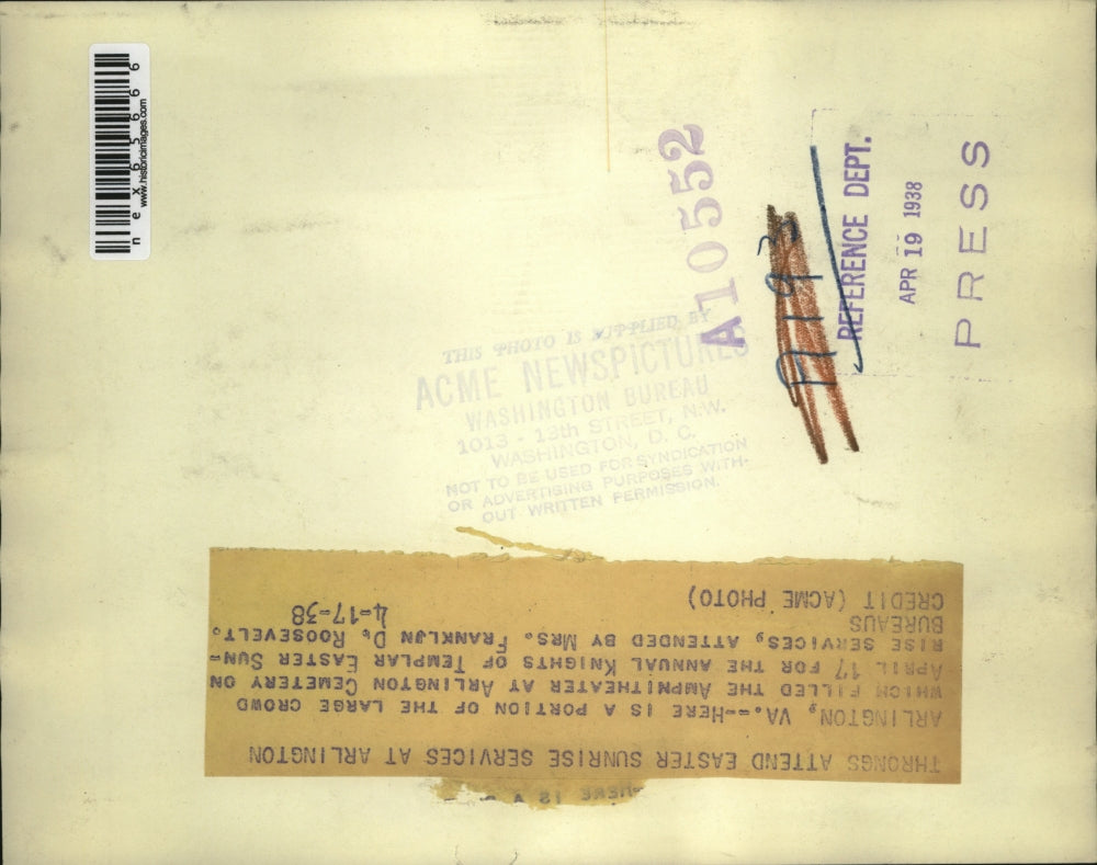 1938 Press Photo Large Crowd at the Ampitheatre at Arlington Cemetery,Virginia