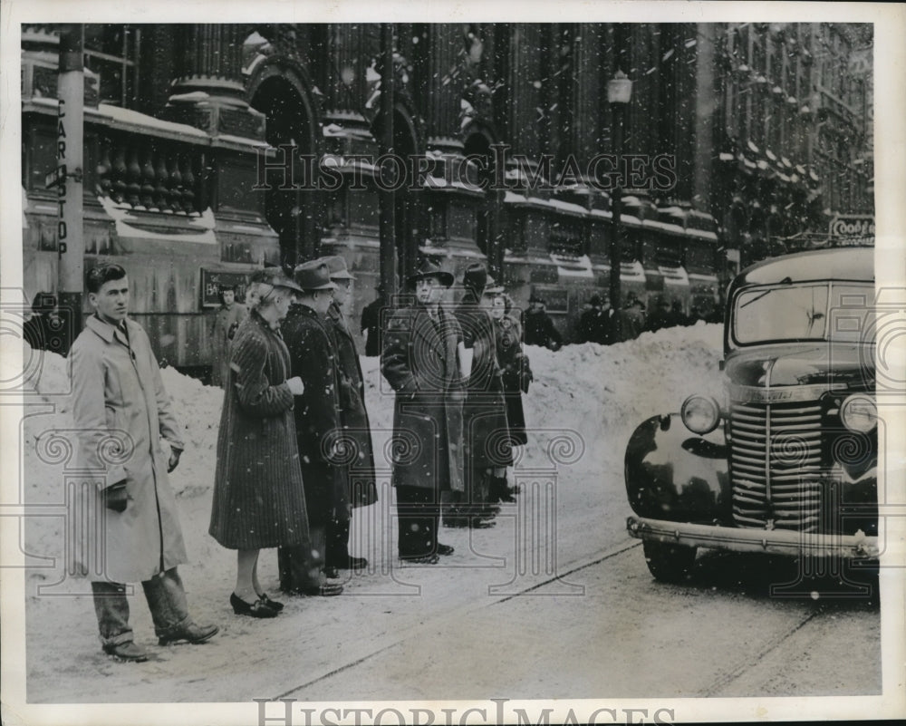 1944 Press Photo Toronto's new Traffic by-law