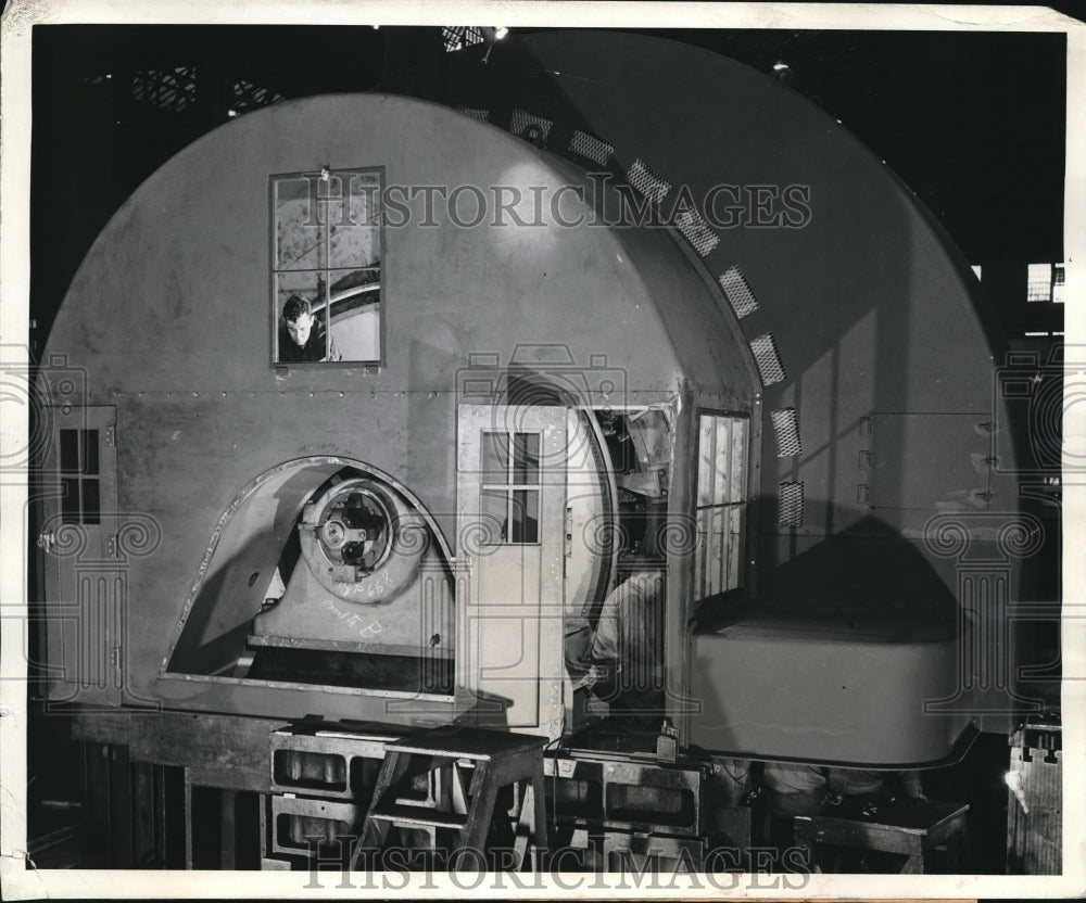 1942 Press Photo Pittsburgh Pa Westinghouse Electric & Mfg Co rotary converter
