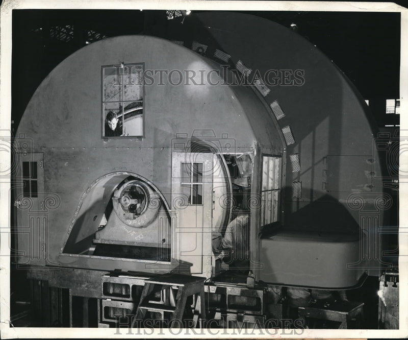 Load image into Gallery viewer, 1942 Press Photo Pittsburgh Pa Westinghouse Electric &amp; Mfg Co rotary converter

