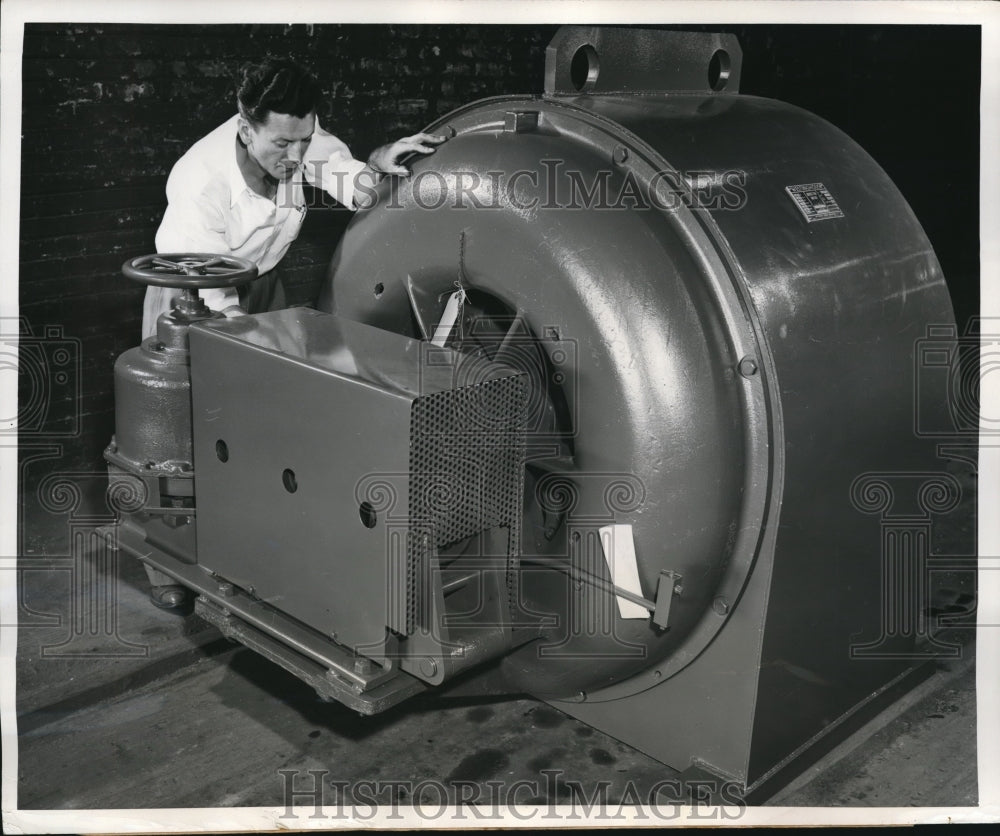 1953 Press Photo East Pittsburgh Pennsylvania, Electric Current Machine- Historic Images