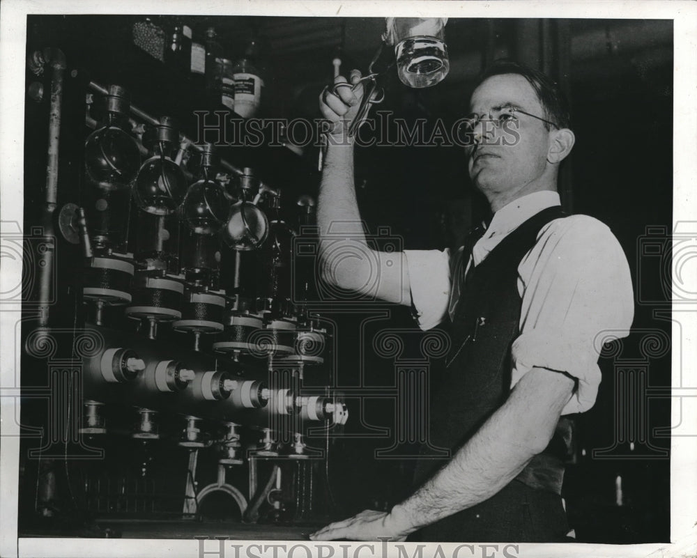 1942 Press Photo Regional Soybean Industrial Products Lab, Urbane ILL.