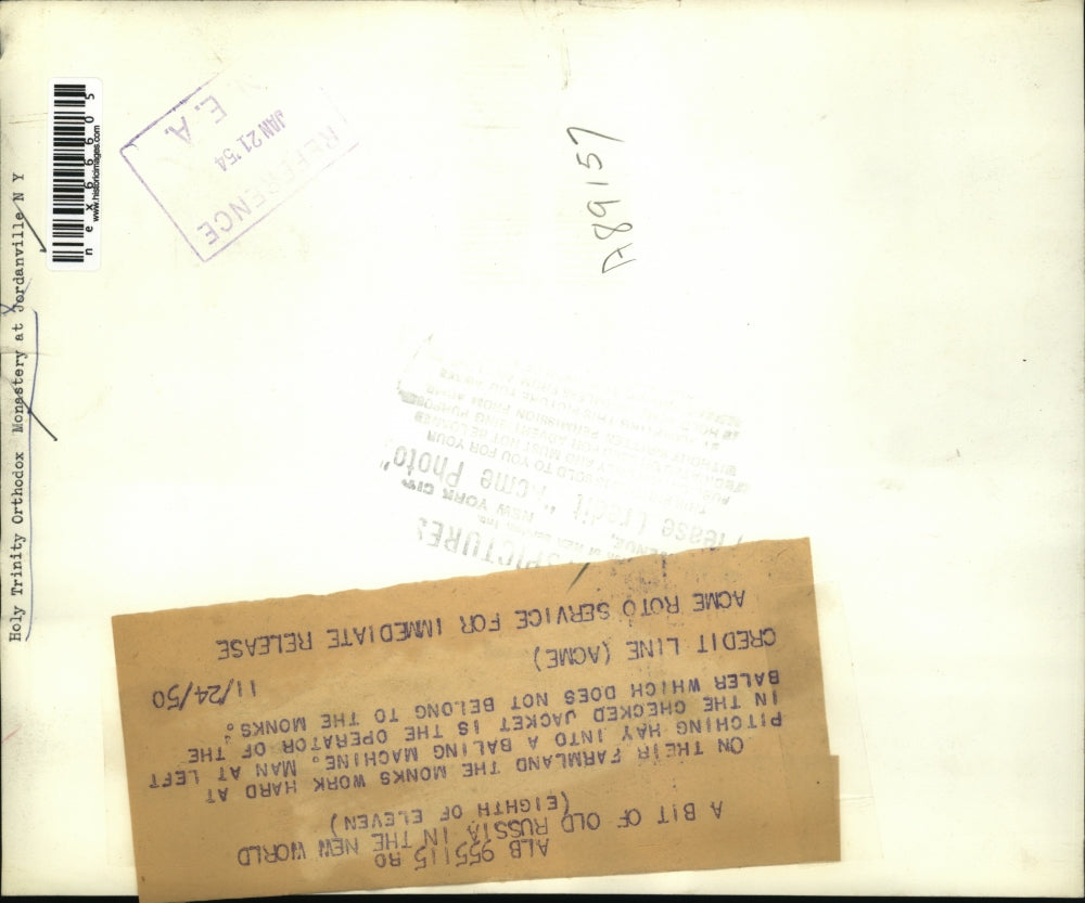 1950 Press Photo Monks working the farm bailing hay - nex66605