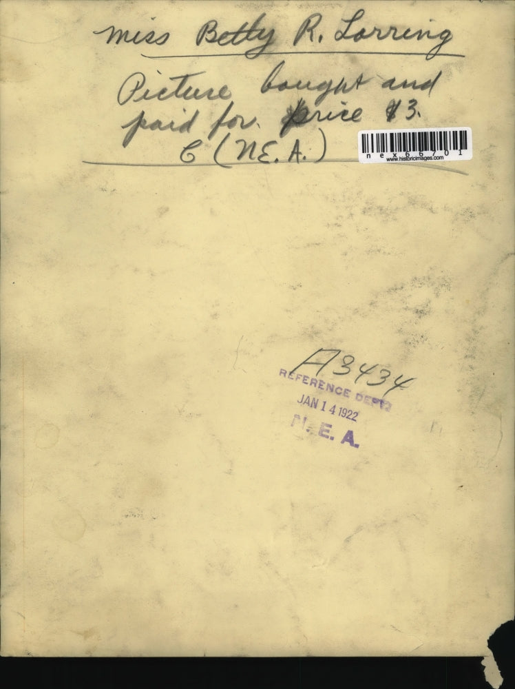 1922 Press Photo Betty Larring, picture costs $3.00