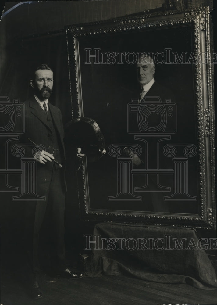 1922 Press Photo E.Hodgson Smart And A Painting He Has Just Completed