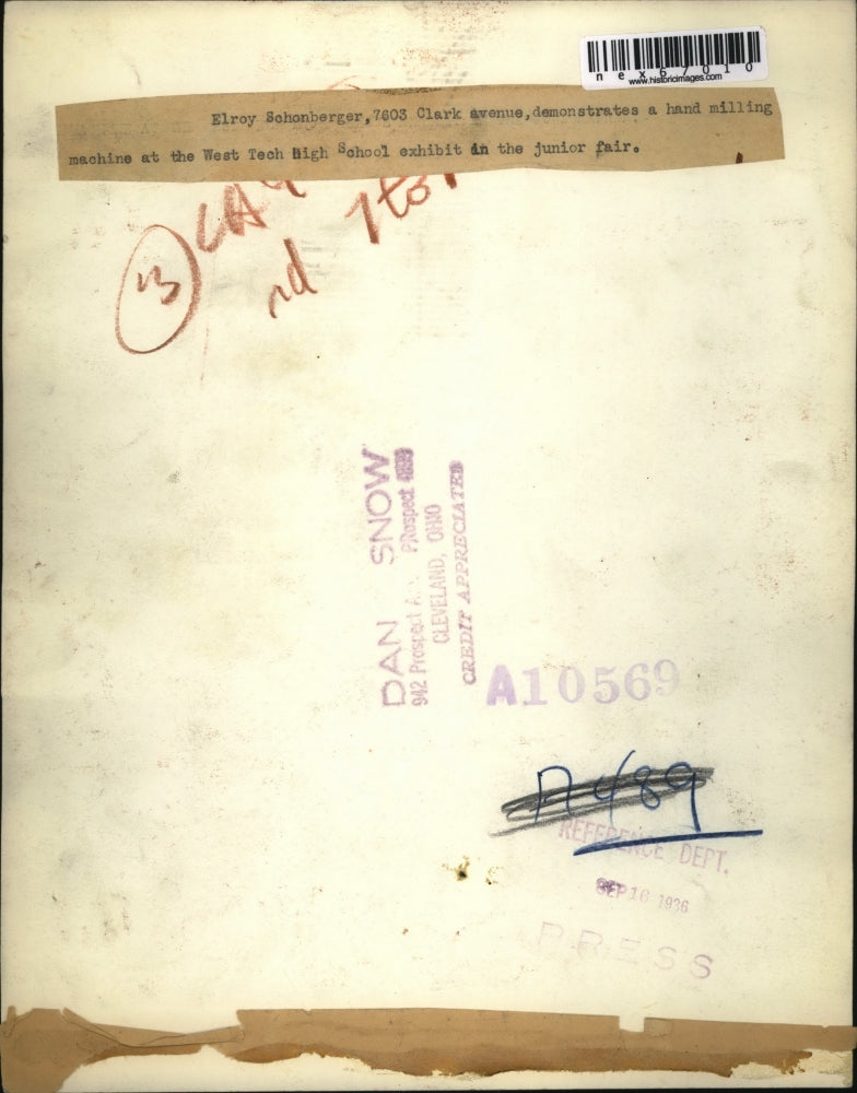 1936 Press Photo Elroy Schonberger demo's hand milling machine at West Tech HS