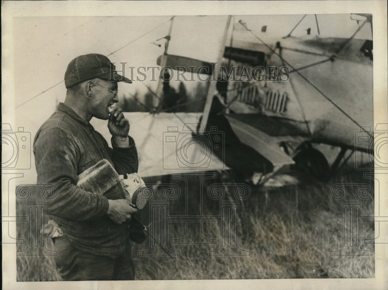 Load image into Gallery viewer, 1923 Press Photo Alfred Clark, Asst. Camp Boss at South Fox Island,Lake Michigan
